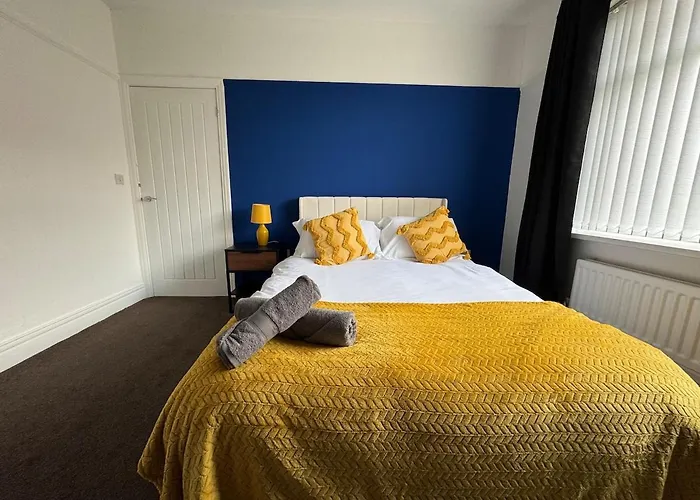 4 Bedroom House In Newcastle City Centre Location, Free Parking, Fast Wifi